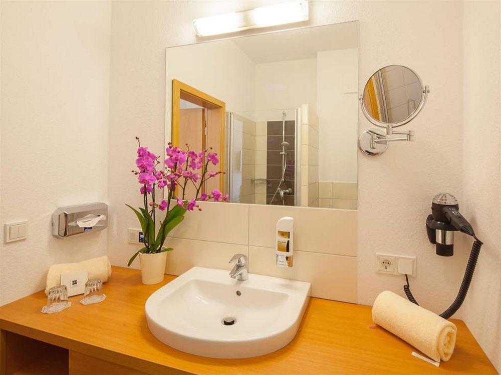 Moin Hotel Cuxhaven Esterno foto